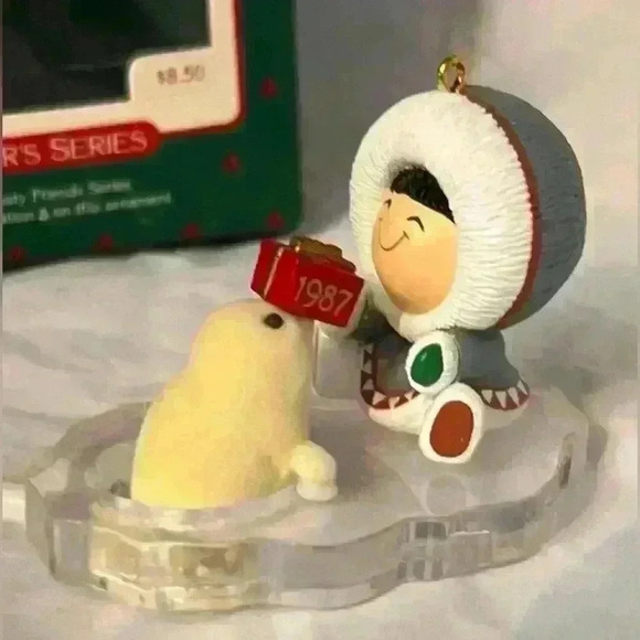 Hallmark 1987 FROSTY FRIENDS 8th in the series Christmas Ornament NEW - Picture 1 of 7